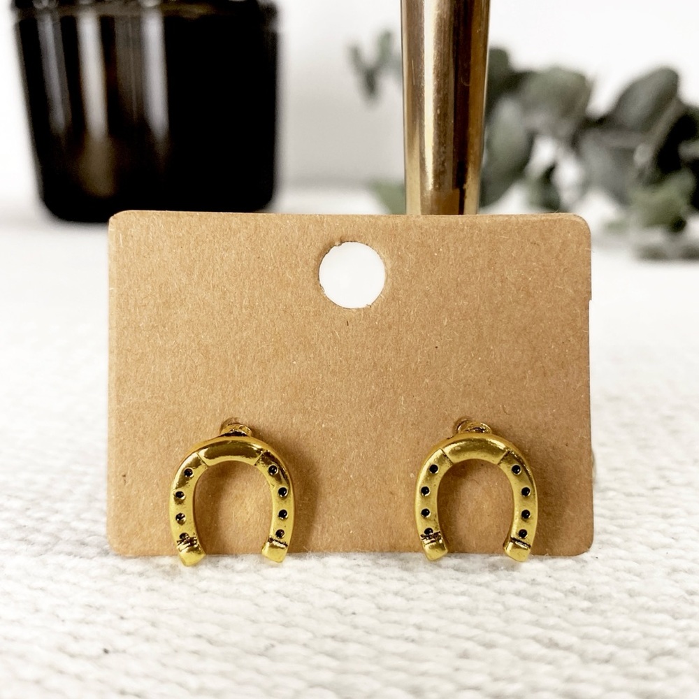 New Western Horseshoe stud Earrings Antique Gold color Boutique